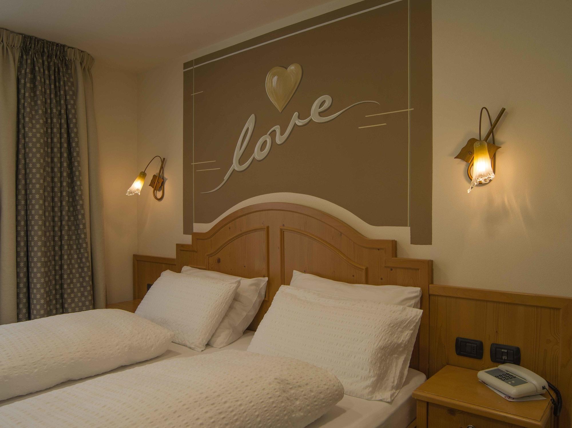 Hotel Amerikan Livigno Esterno foto